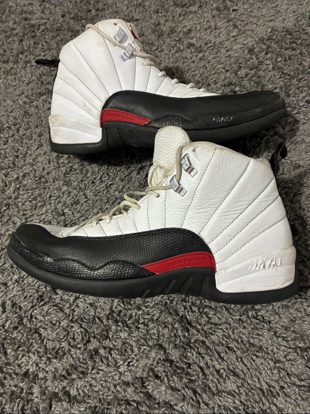 Jordan 12 taxi flip